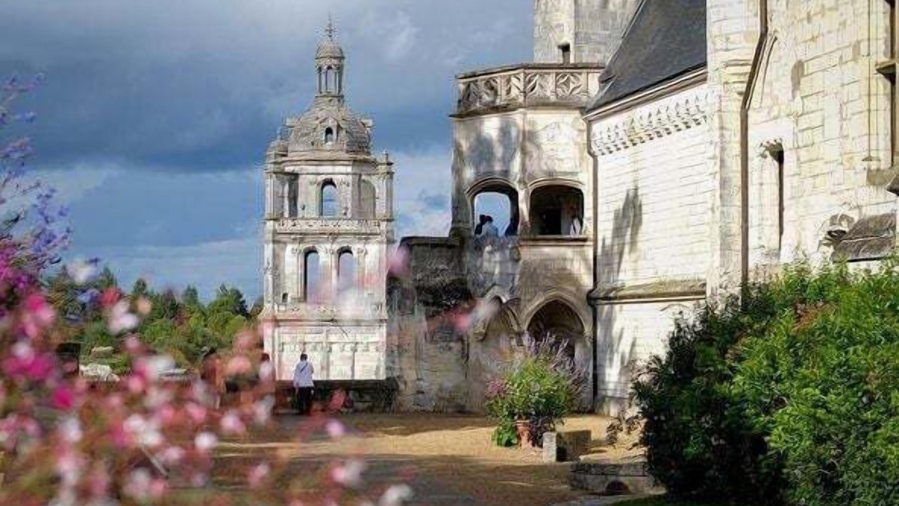 Photo of Others in Loches