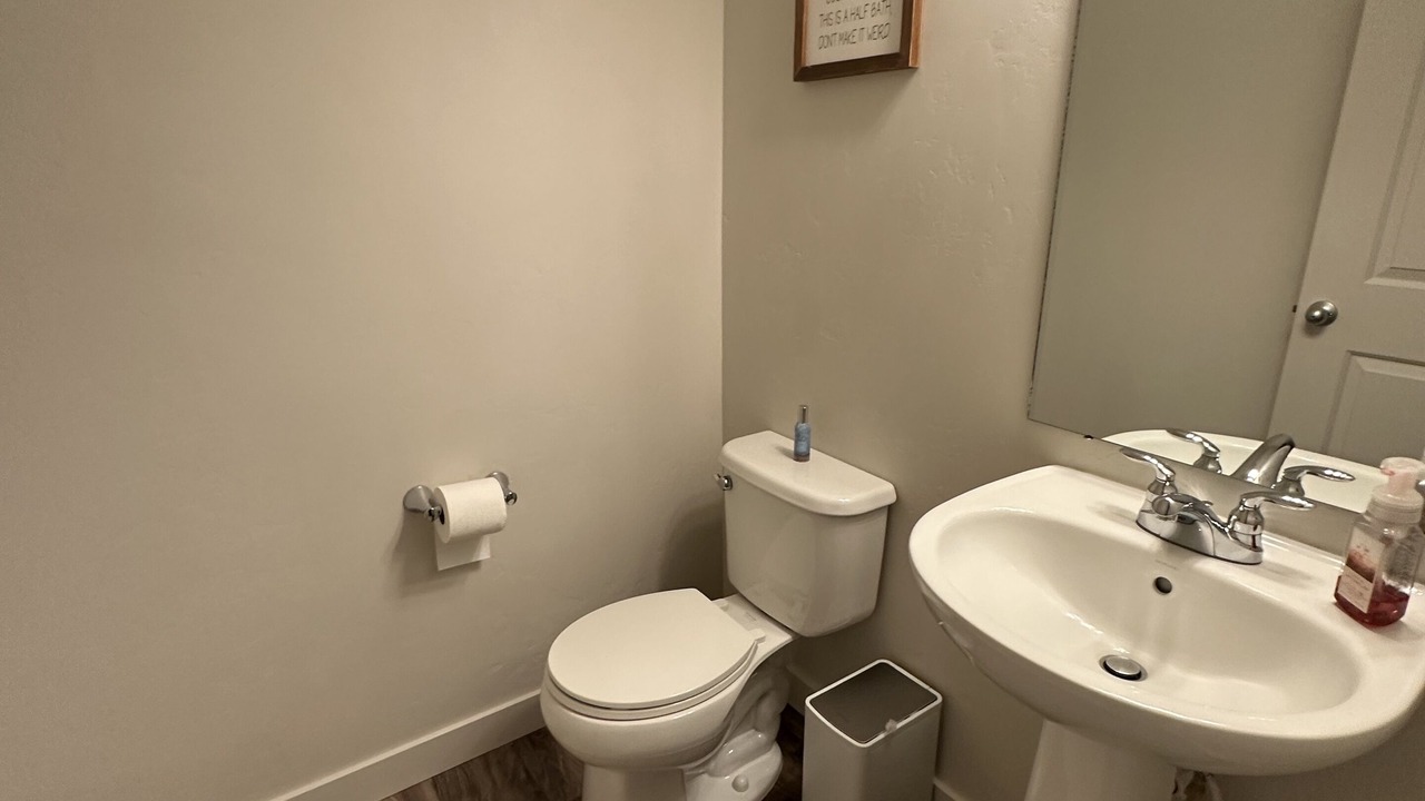 Photo of Bathroom in Daybreak