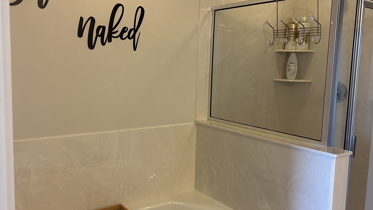 Photo of Bathroom in Daybreak