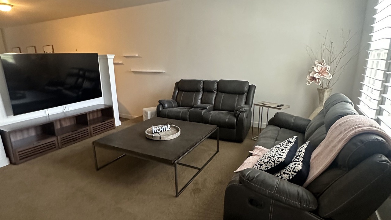 Photo of Livingroom in Daybreak