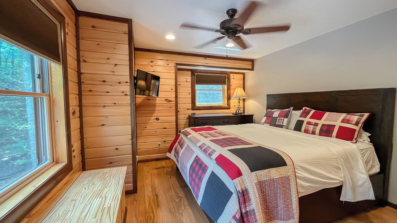 Photo of Bedroom in Oakland