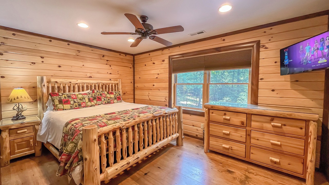 Photo of Bedroom in Oakland