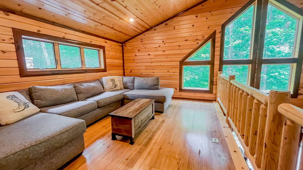 Photo of Livingroom in Oakland
