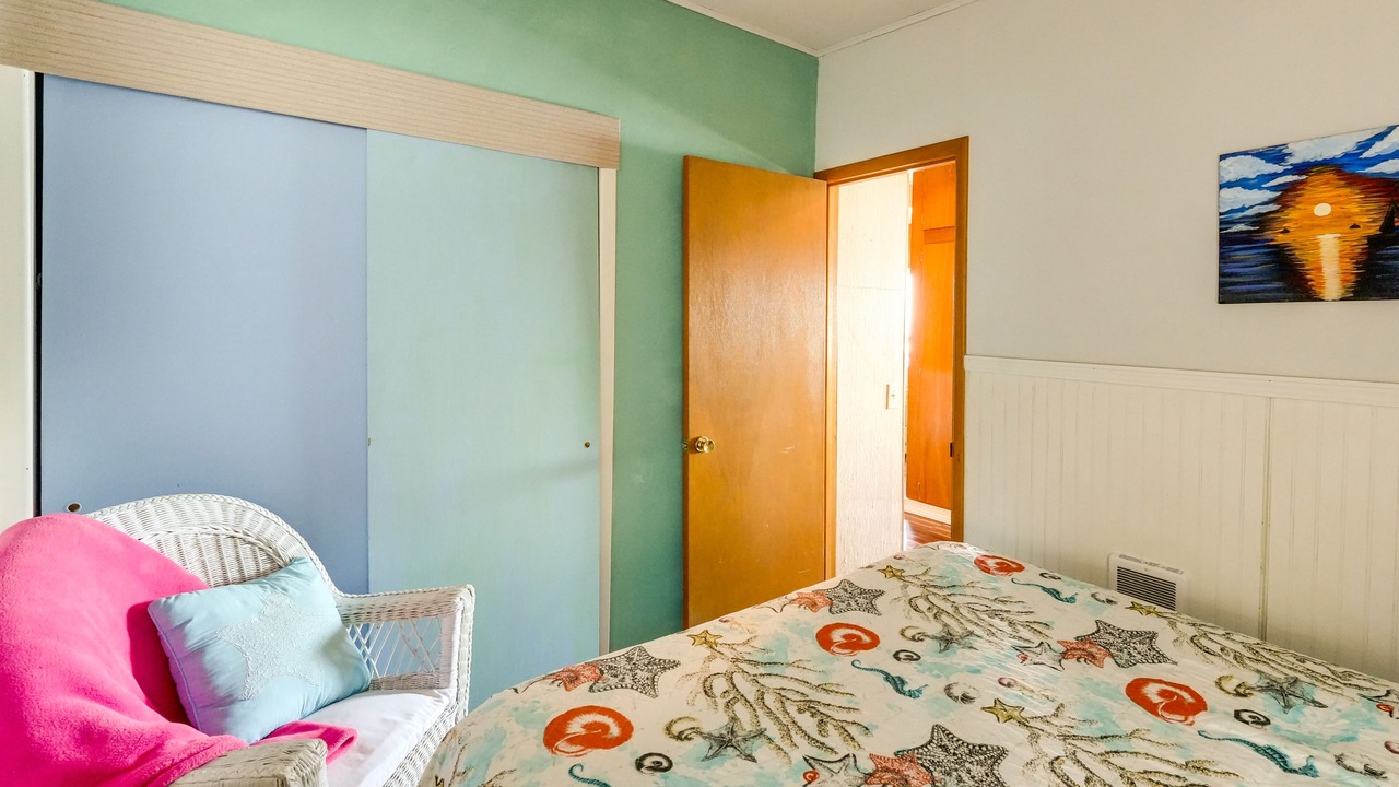 Photo of Bedroom in Birch Bay