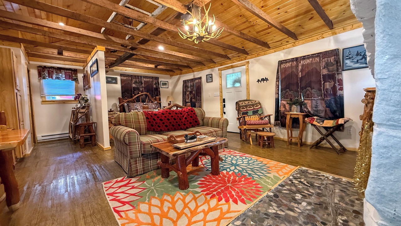 Photo of Livingroom in Jefferson Township