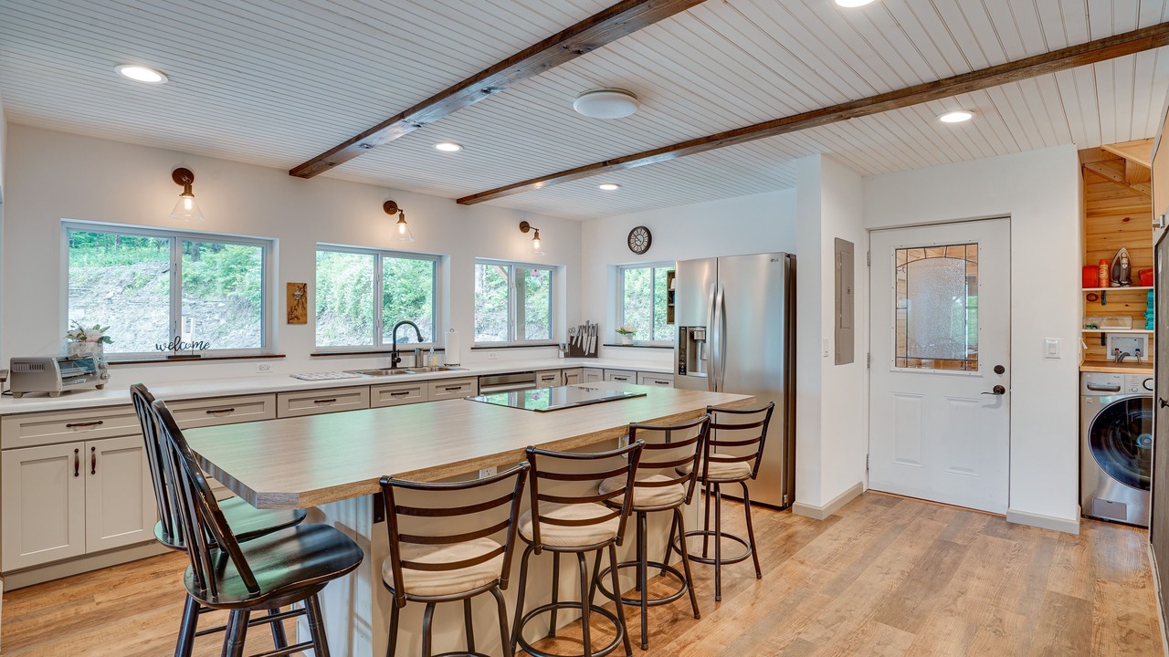 Photo of Kitchen in Marathon