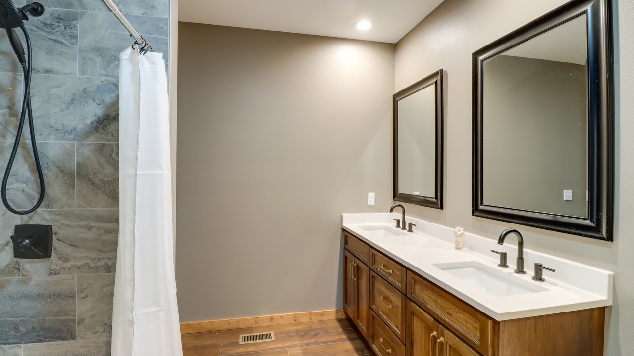 Photo of Bathroom in Drasco
