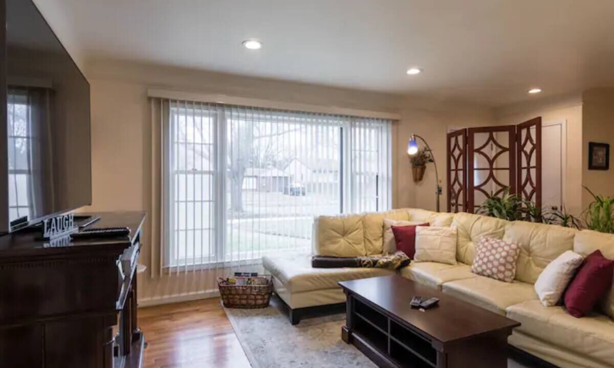 Photo of Livingroom in Oak Park
