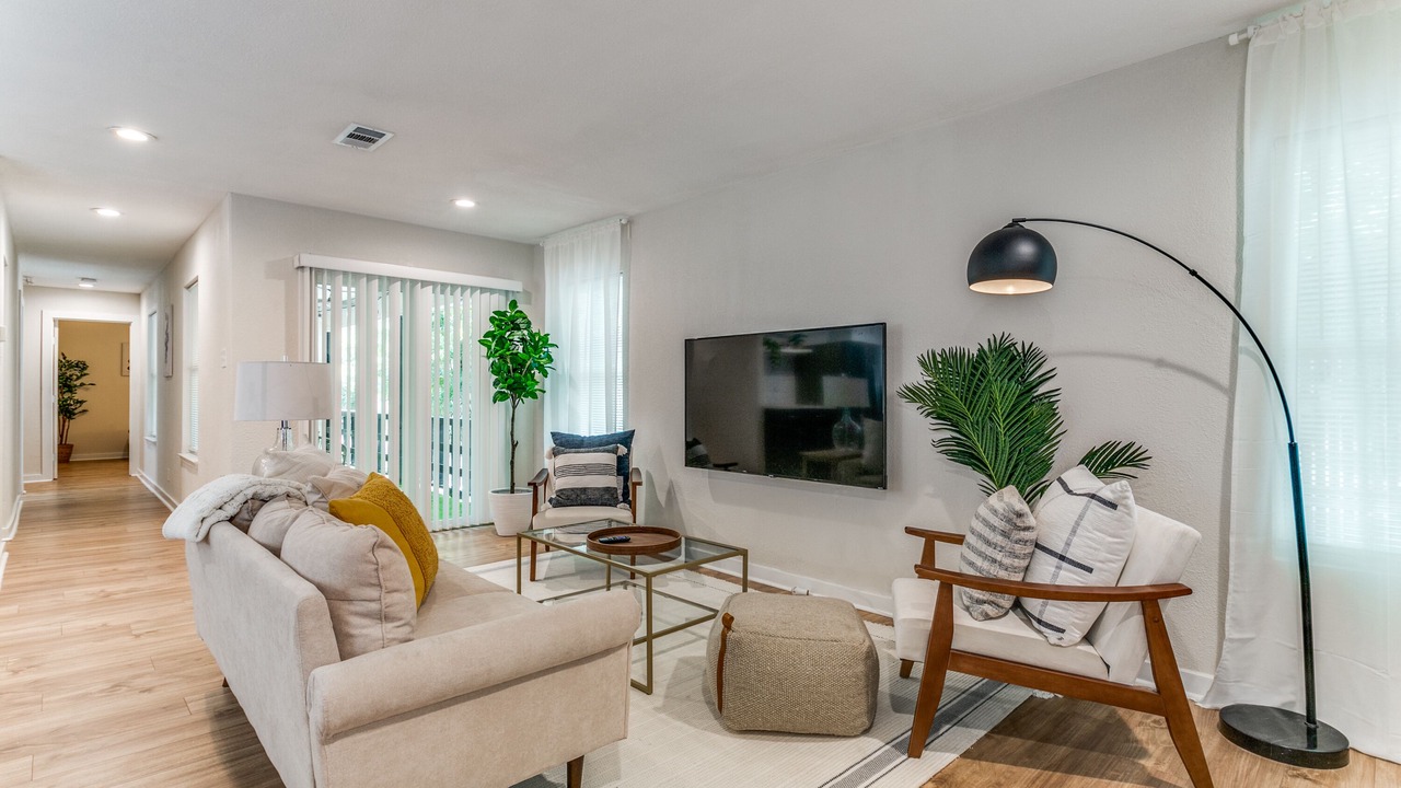 Photo of Livingroom in Old East Dallas