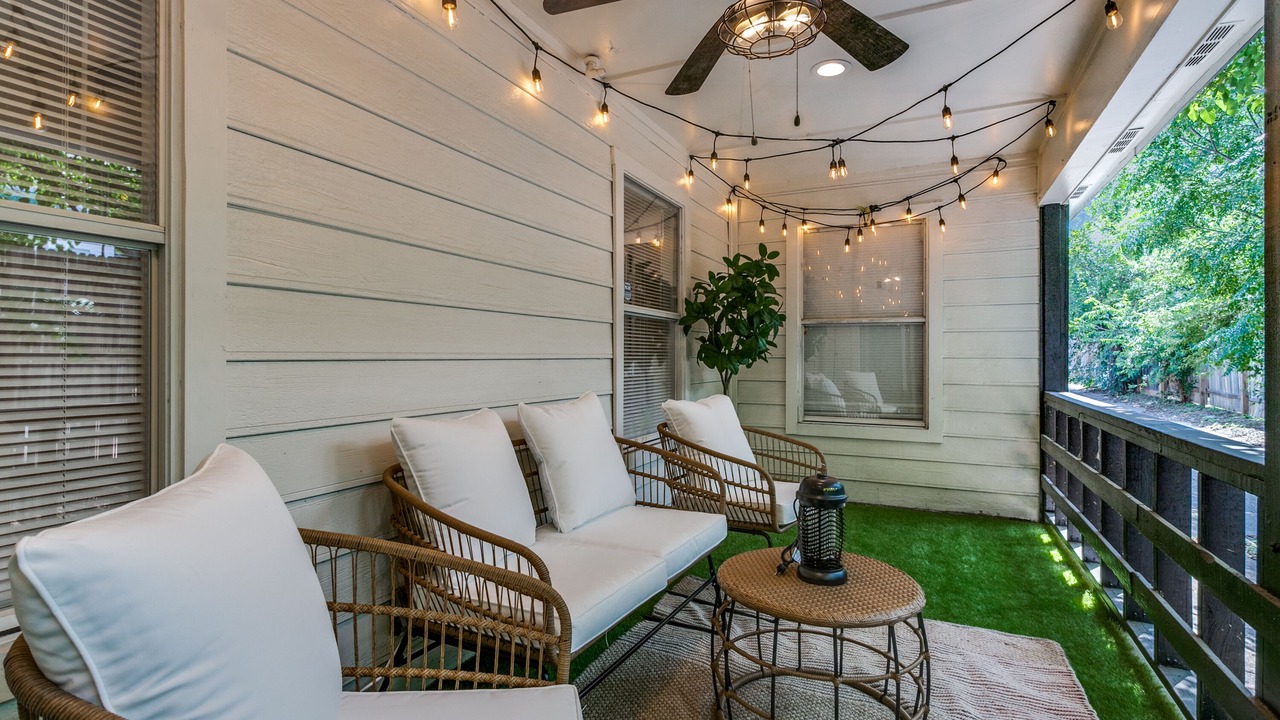Photo of Patio Balcony in Old East Dallas