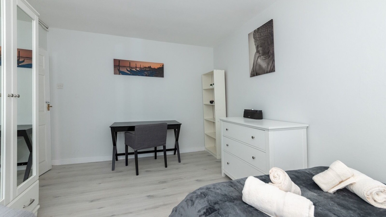 Photo of Bedroom in Winnersh