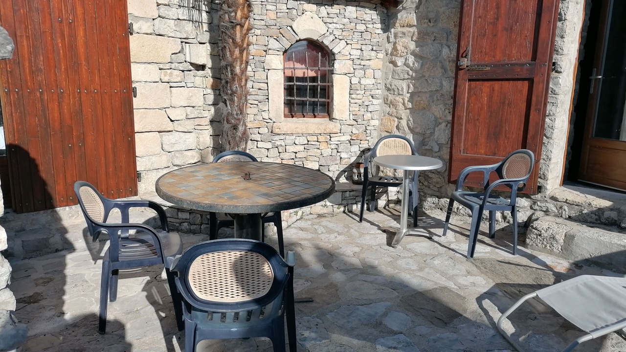 Photo of Outdoor in Mostuejouls