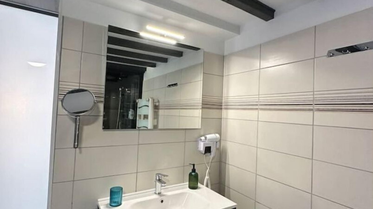 Photo of Bathroom in Forges-les-Eaux