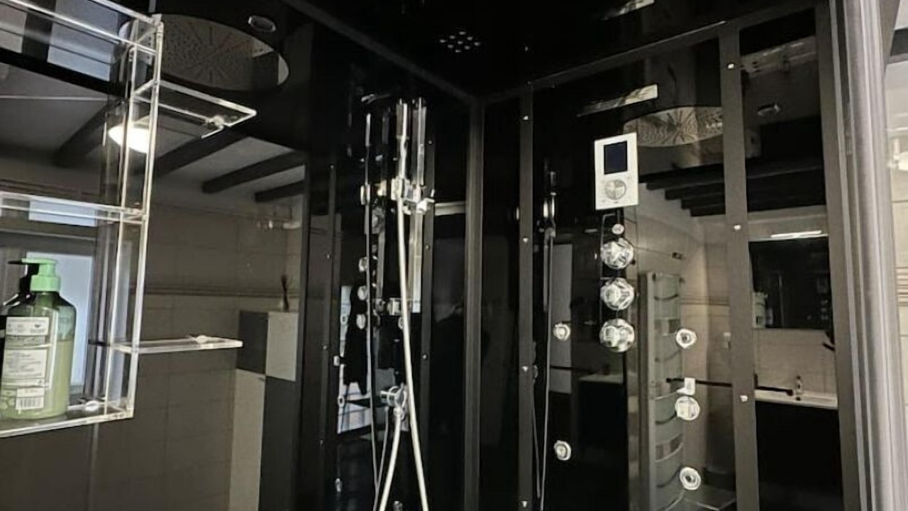 Photo of Bathroom in Forges-les-Eaux