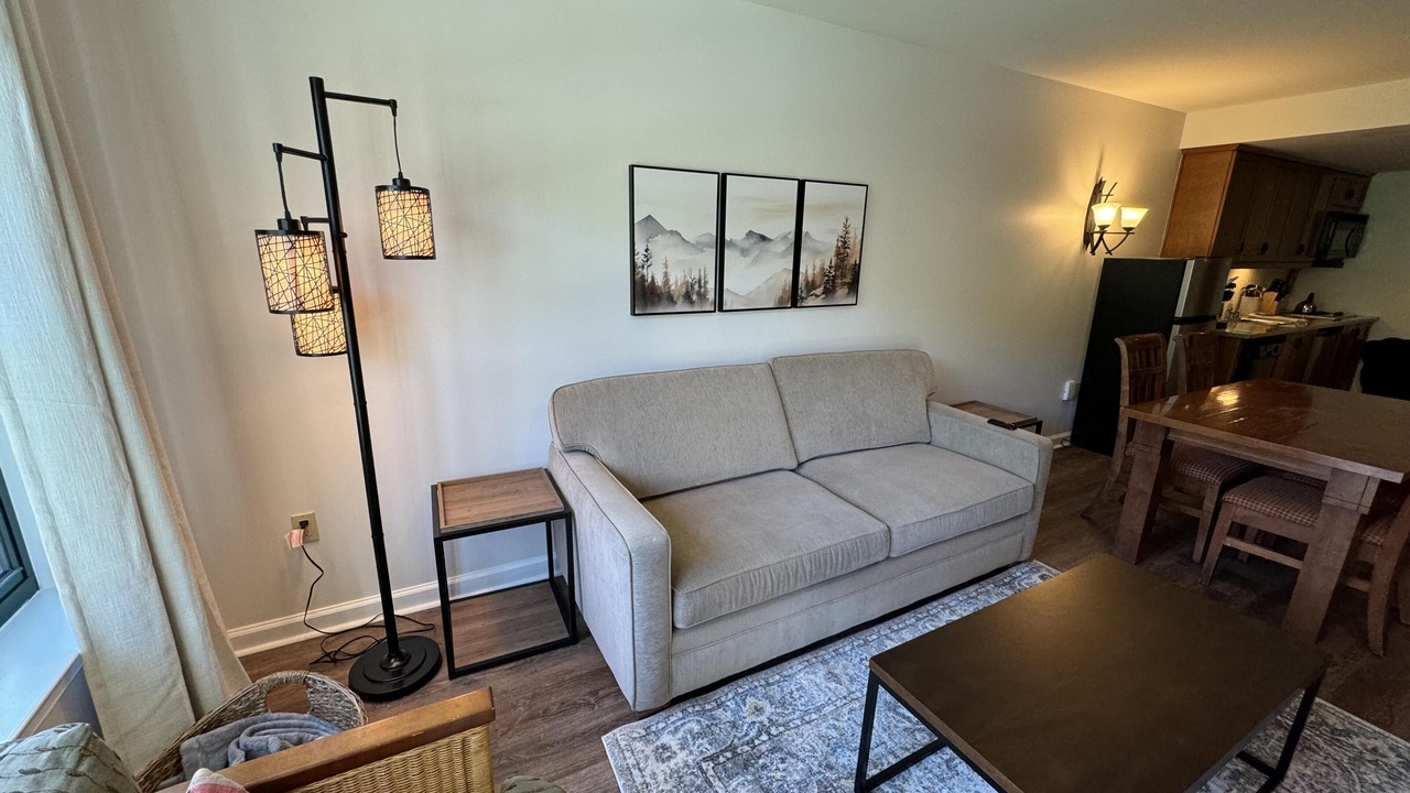Photo of Livingroom in Vernon