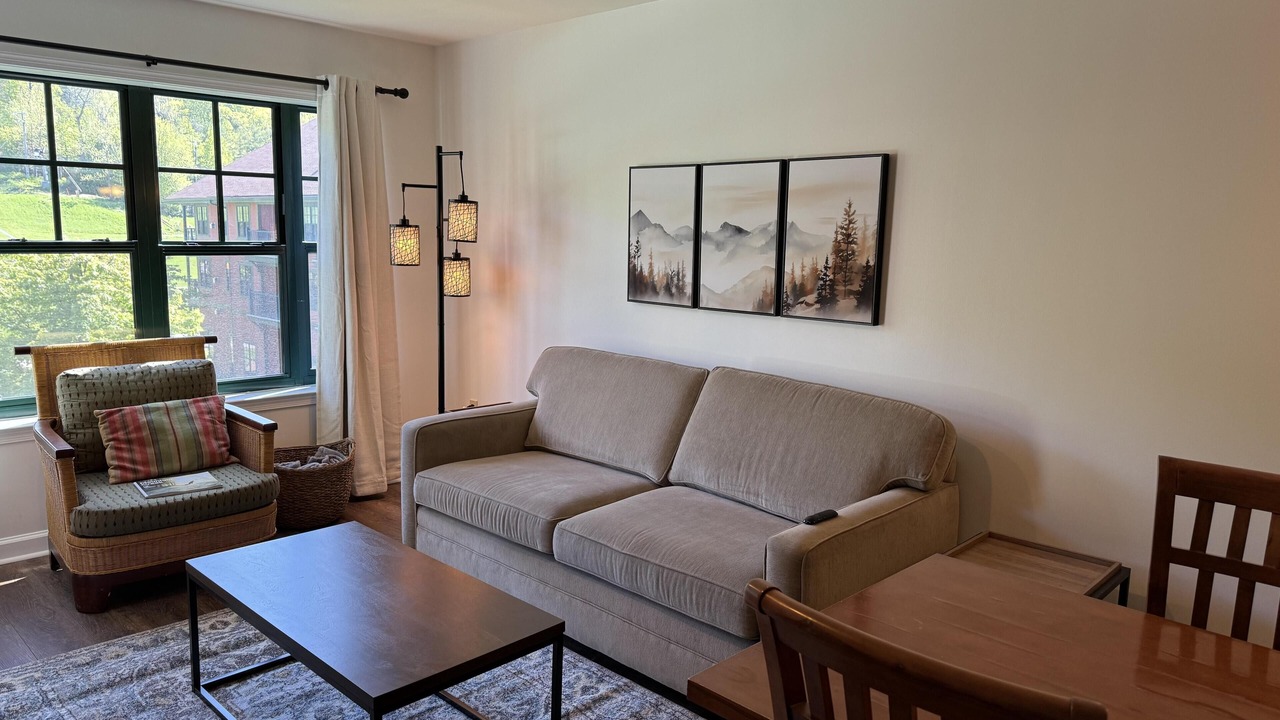 Photo of Livingroom in Vernon