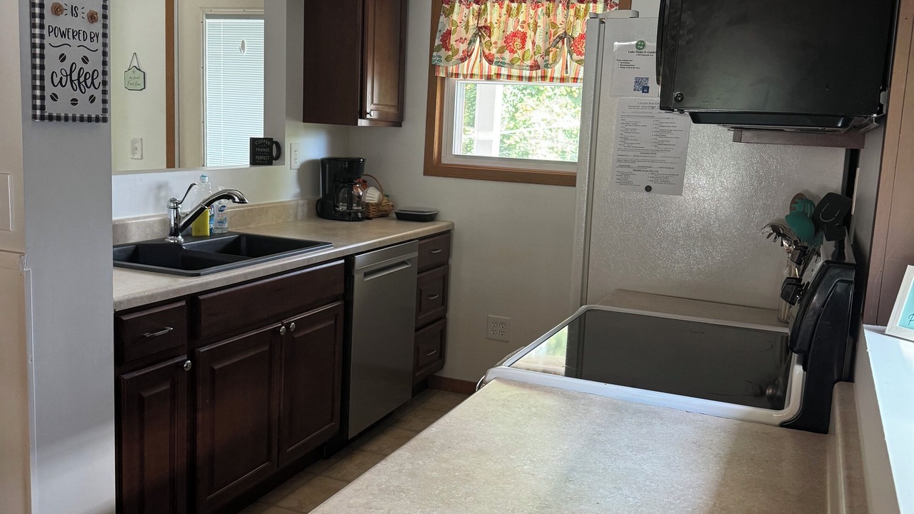 Photo of Kitchen in Conneaut Lakeshore
