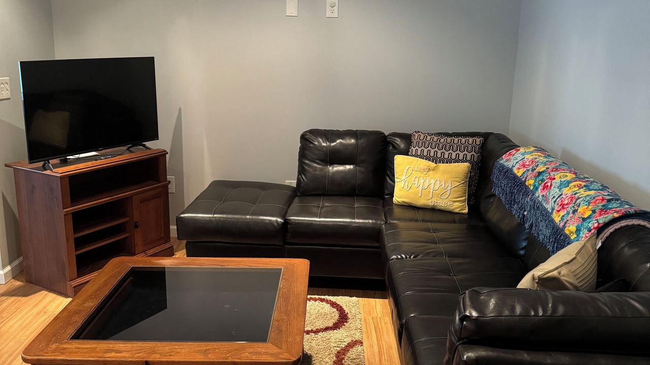 Photo of Livingroom in Conneaut Lakeshore