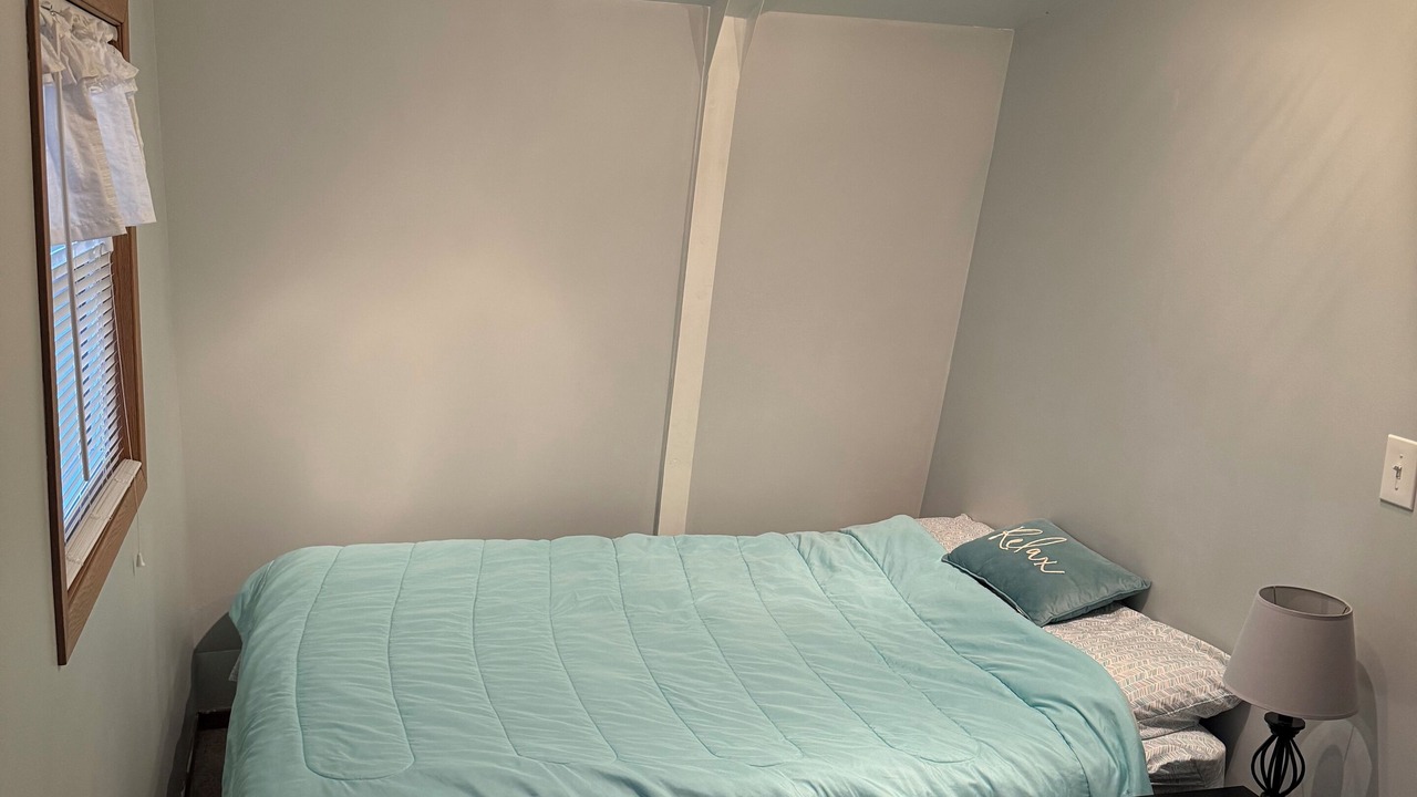 Photo of Bedroom in Conneaut Lakeshore