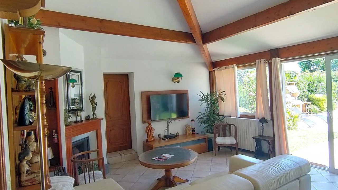 Photo of Livingroom in Soupetard