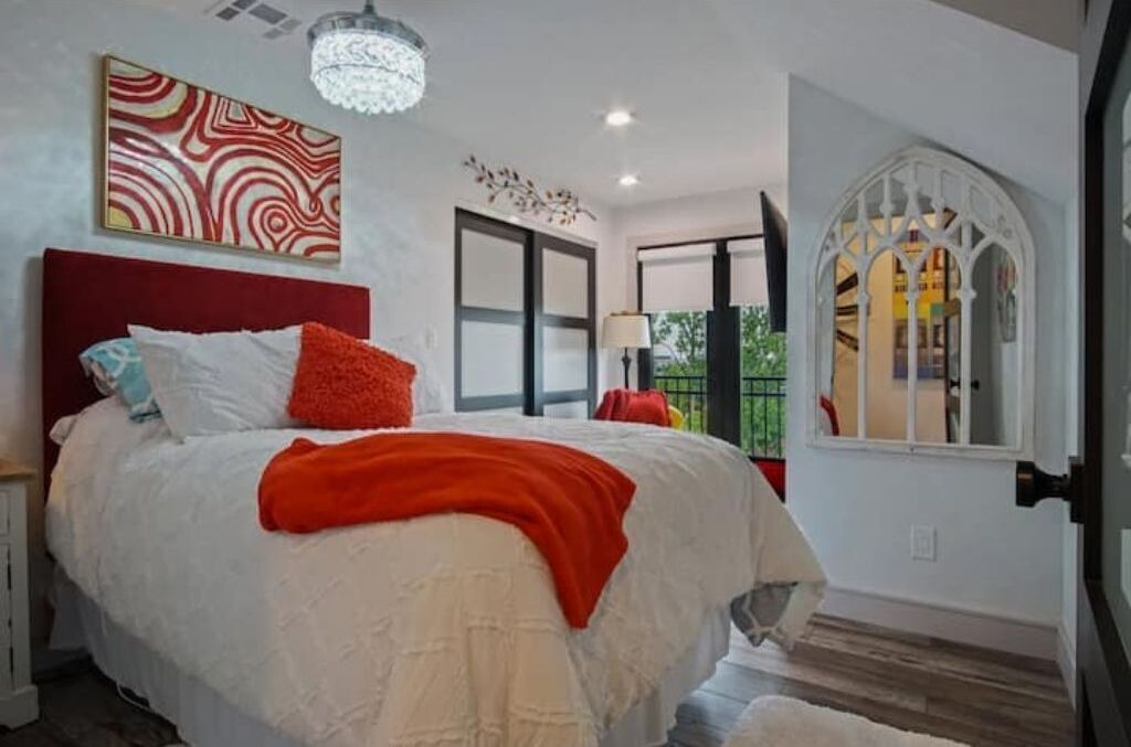 Photo of Bedroom in Midtown