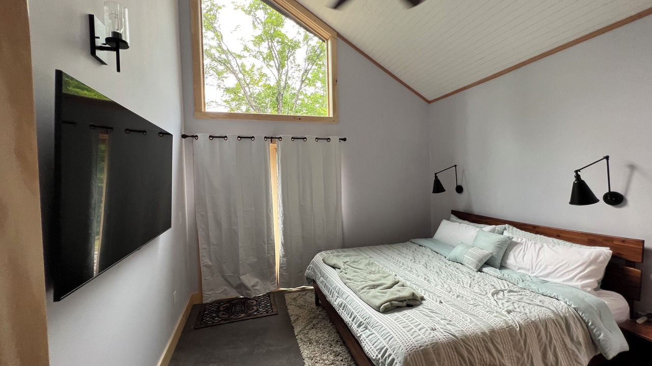 Photo of Bedroom in Warren