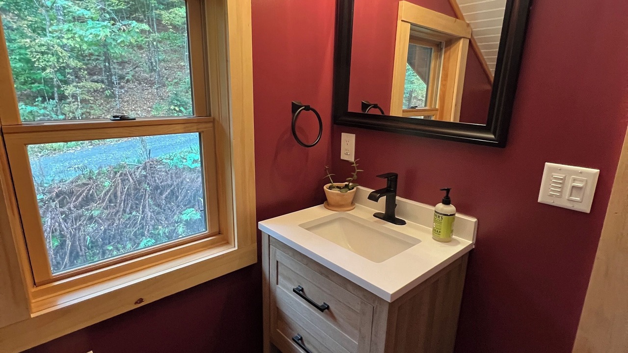 Photo of Bathroom in Warren