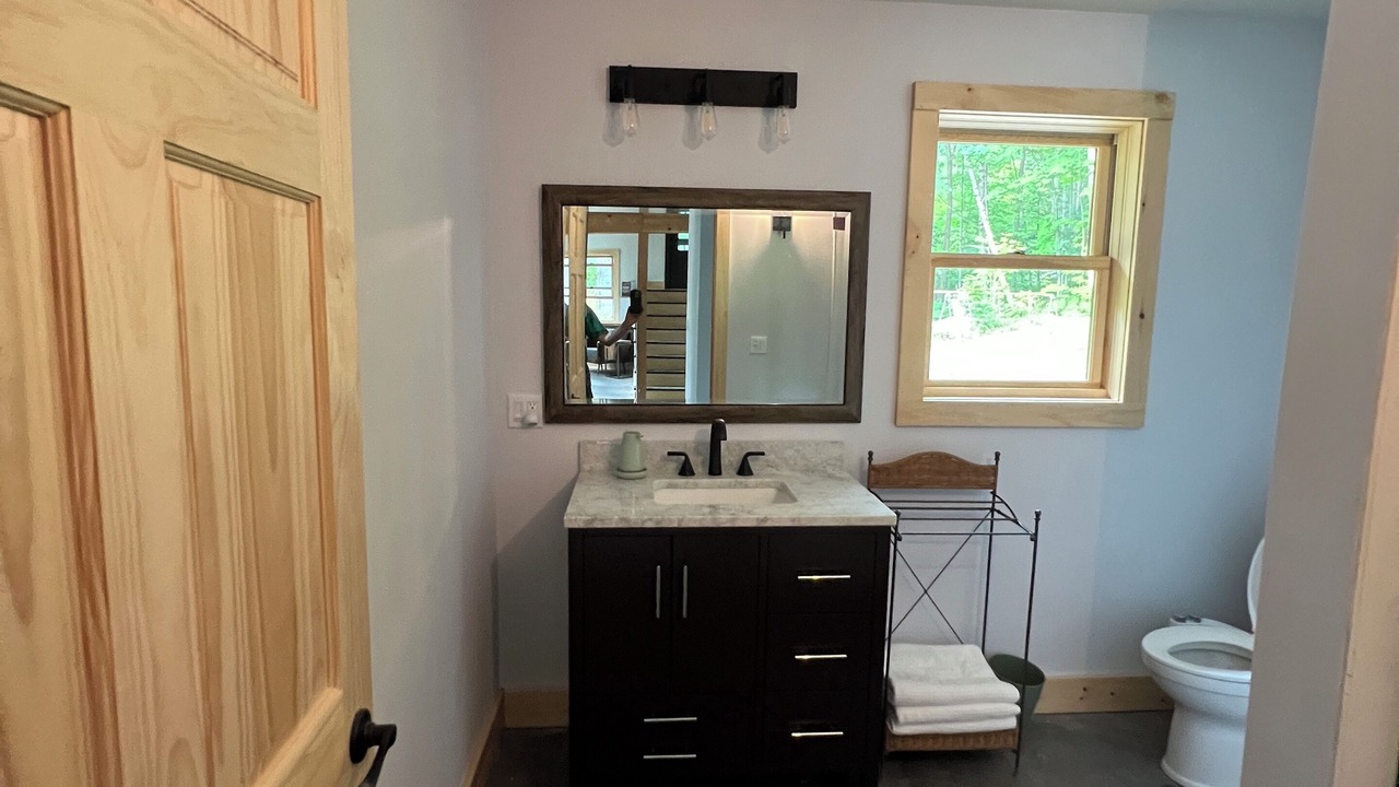 Photo of Bathroom in Warren