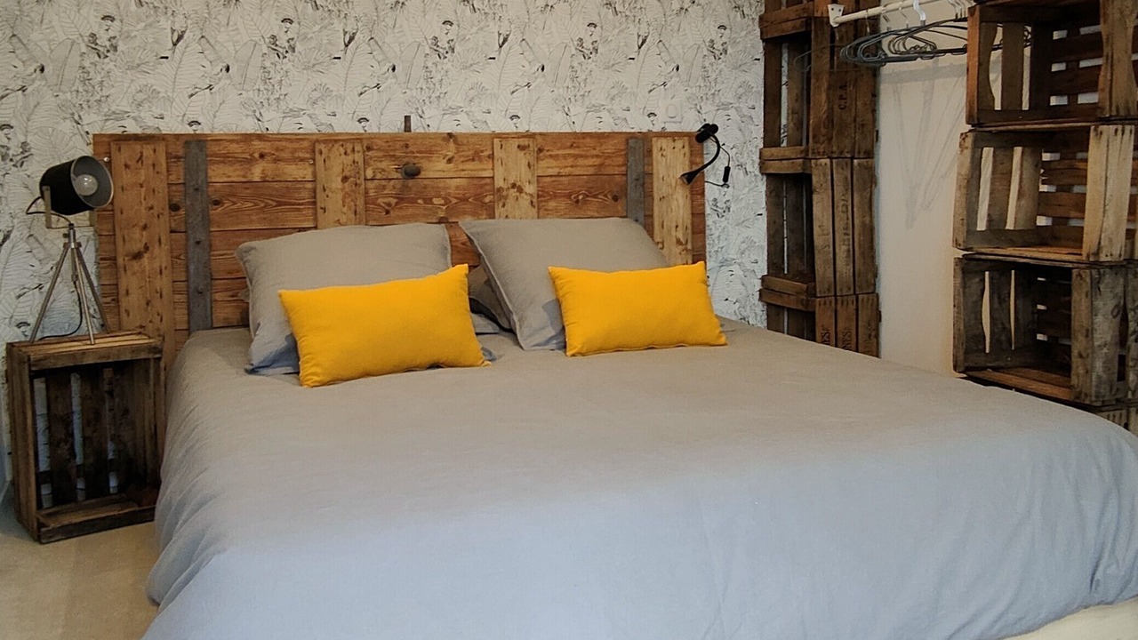 Photo of Bedroom in Saint-Etienne-de-Fontbellon