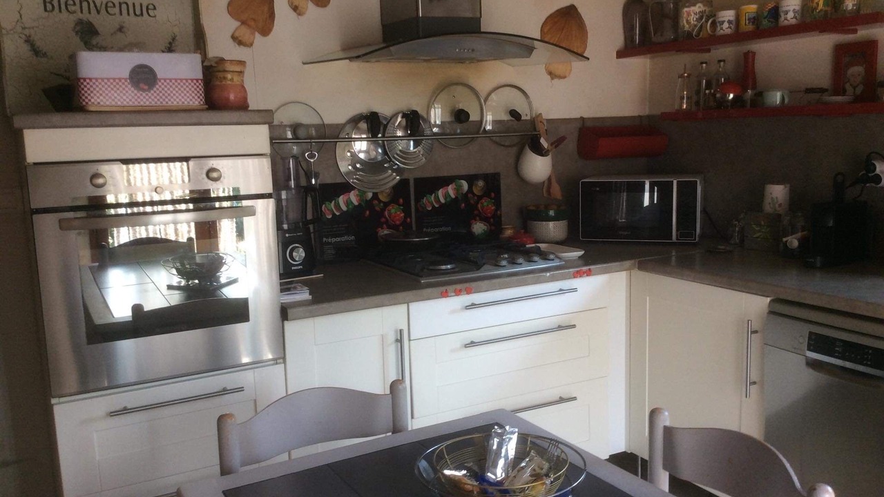 Photo of Kitchen in Saint-Pierre-de-Colombier