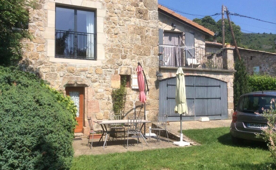 Photo of Outdoor in Saint-Pierre-de-Colombier