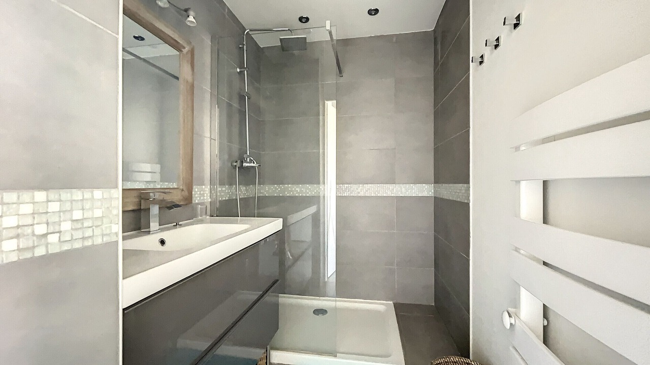 Photo of Bathroom in Carnon-Plage