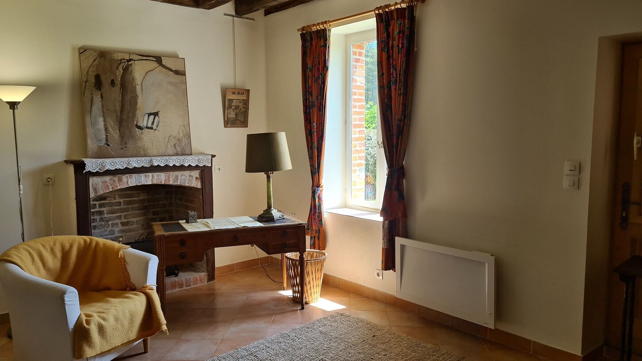 Photo of Others in Jouy-le-Potier