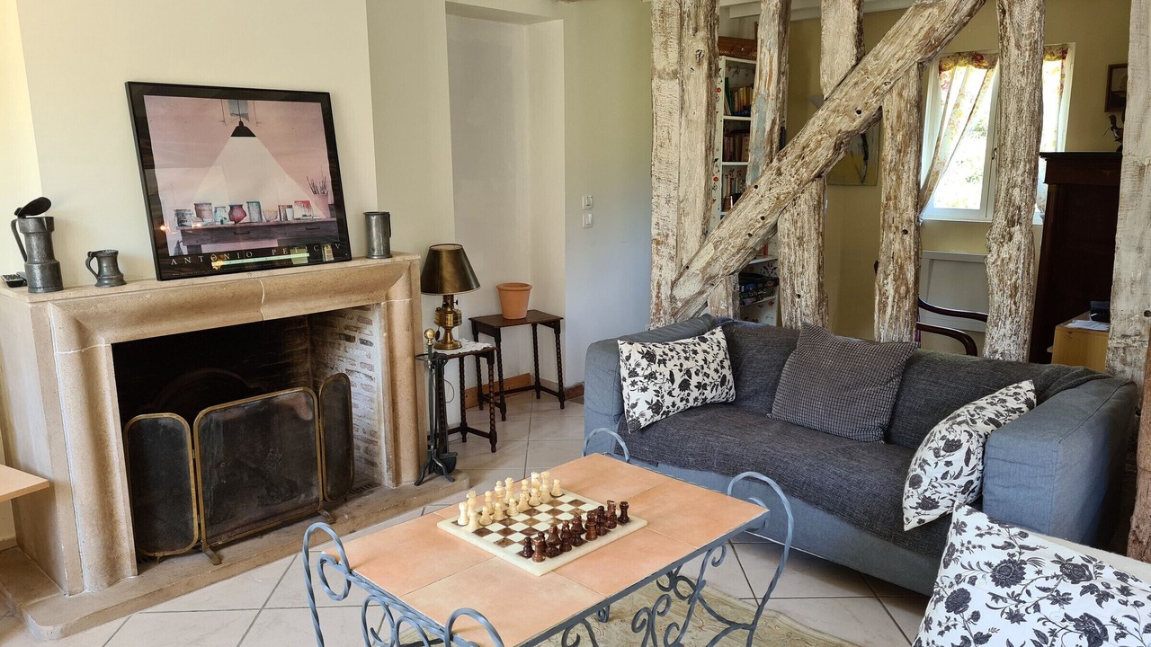Photo of Livingroom in Jouy-le-Potier