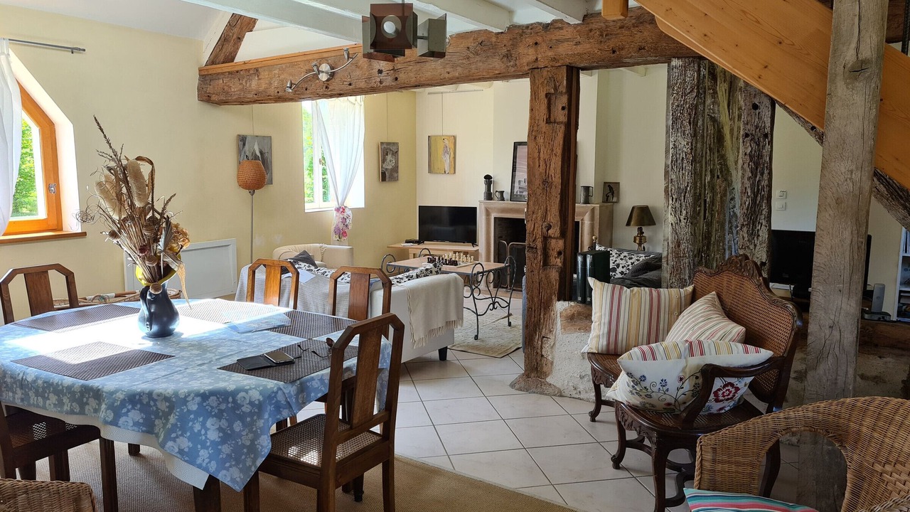 Photo of Others in Jouy-le-Potier