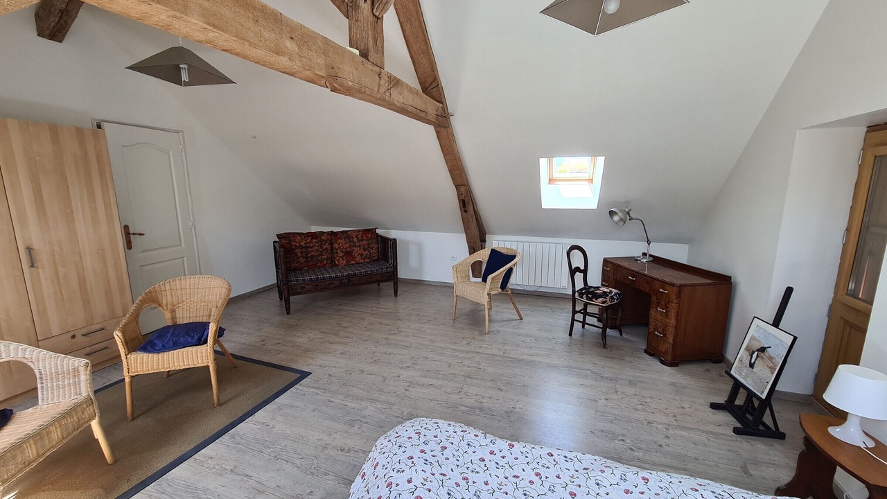Photo of Bedroom in Jouy-le-Potier