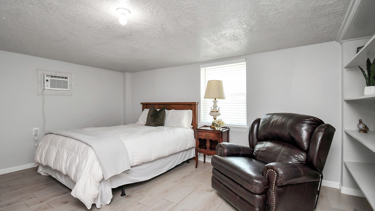 Photo of Bedroom in Pasadena