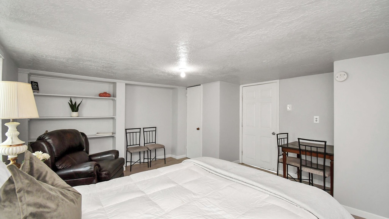 Photo of Bedroom in Pasadena