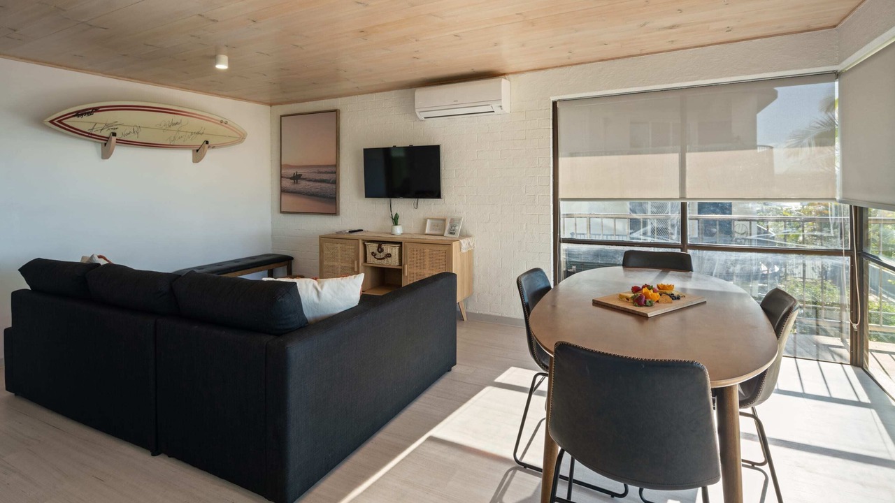 Photo of Livingroom in Moffat Beach