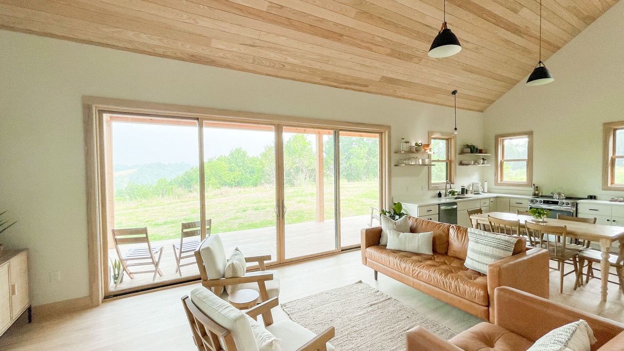 Photo of Livingroom in Lexington
