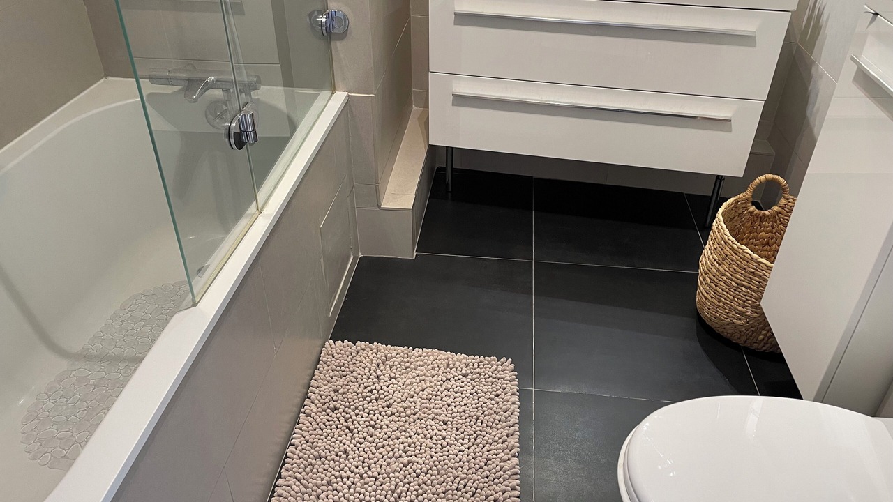 Photo of Bathroom in Neuilly-sur-Seine