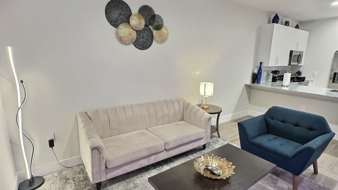 Photo of Livingroom in East Downtown Houston