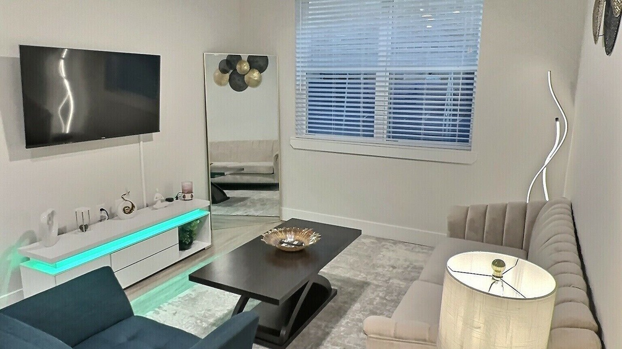 Photo of Livingroom in East Downtown Houston