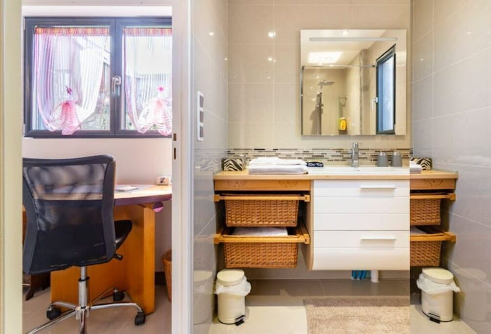 Photo of Bathroom in Chartres