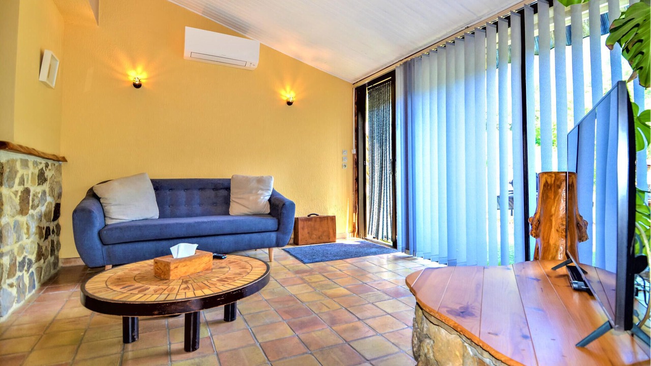 Photo of Bedroom in Saint-Jean-de-Valeriscle