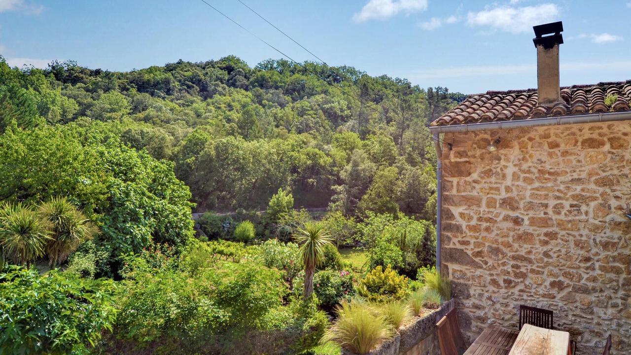 Photo of Bedroom in Saint-Jean-de-Valeriscle
