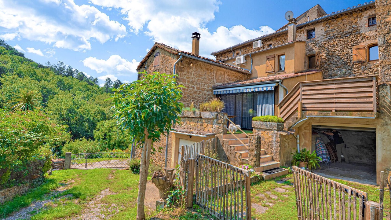 Photo of Others in Saint-Jean-de-Valeriscle