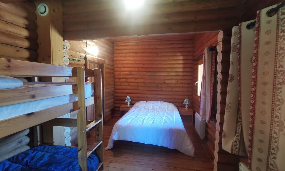 Photo of Bedroom in Pugny-Chatenod