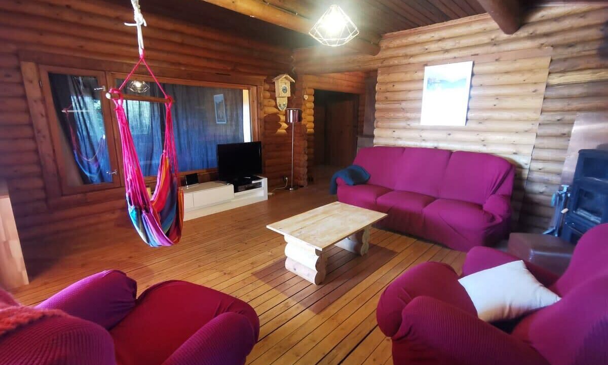 Photo of Livingroom in Pugny-Chatenod