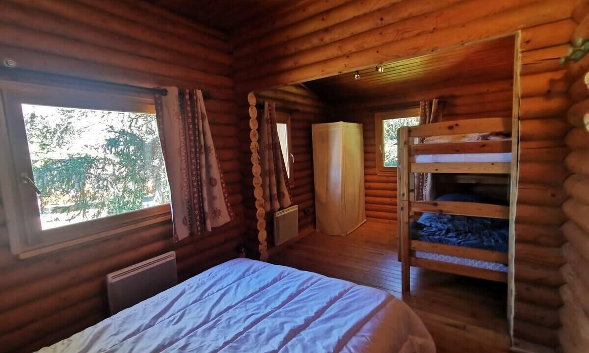 Photo of Bedroom in Pugny-Chatenod